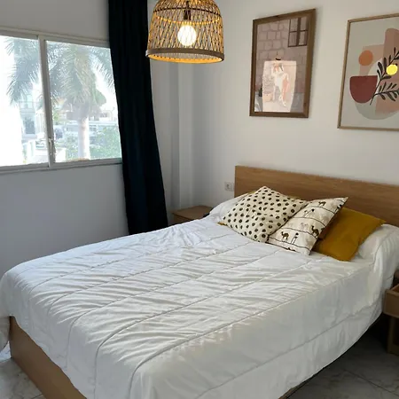 Apartment Dominica Beautiful In The First Oceanline In Cristianos. *
